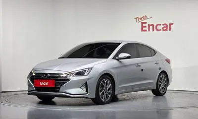 Hyundai Avante 2019, 81161 км, за 10600000 KRW - фото 1