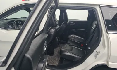 Jeep Cherokee 2019, 75709 км, за 99990000 KRW - фото 12
