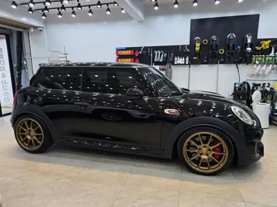 MINI Cooper 2017, 142747 км, за 12800000 KRW - фото 1