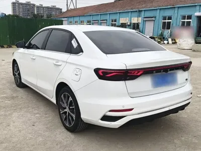 Geely Emgrand 2023, 28900 км, за 44100 CNY - фото 5