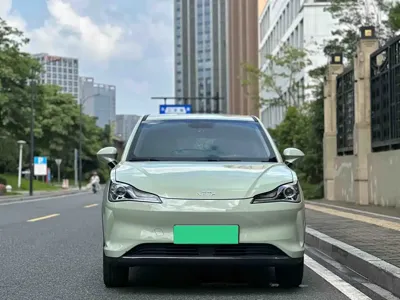 NETA Neta V 2022, 58000 км, за 38800 CNY