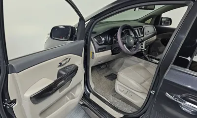 Kia Canival 2019, 122651 км, за 15000000 KRW - фото 10