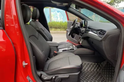 Ford Focus 2020, 30600 км, за 72236.29 CNY