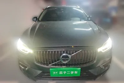 Volvo XC60 2020, 97700 км, за 119150.2 CNY