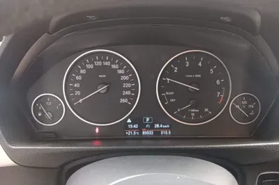 BMW 3 Series 2015, 85000 км, за 63724.16 CNY - фото 14