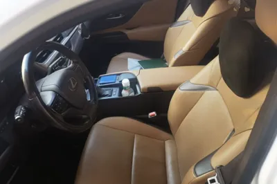 Lexus ES 2018, 94000 км, за 119032.44 CNY - фото 15
