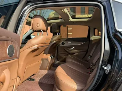 Mercedes-Benz E-Class 2020, 105000 км, за 226800 CNY - фото 6