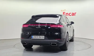 Porsche Cayenne 2022, 7607 км, за 150000000 KRW