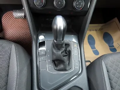 Volkswagen Tiguan 2018, 46095 км, за 17500000 KRW - фото 10
