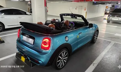MINI Cooper Convertible 2017, 107300 км, за 12990000 KRW