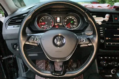 Volkswagen Tiguan L 2017, 77900 км, за 72547.93 CNY - фото 10