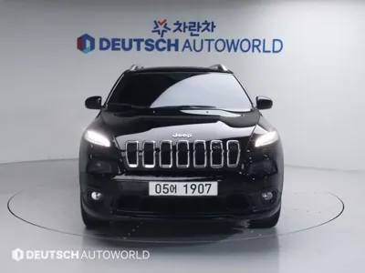 Jeep Cherokee 2017, 67697 км, за 9700000 KRW