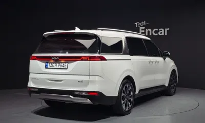 Kia Canival 2023, 35940 км, за 32300000 KRW