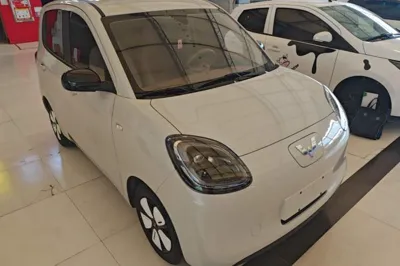Wuling Hongguang MINIEV 2025, 7700 км, за 50277.78 CNY