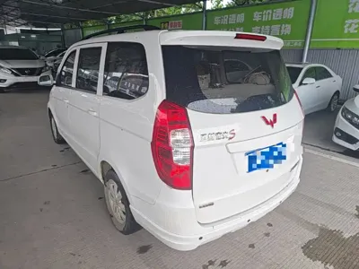 Wuling Hongguang 2019, 44800 км, за 24300 CNY - фото 5