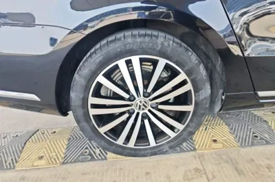 Volkswagen Magotan 2016, 80300 км, за 55942.6 CNY - фото 10