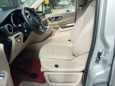 Mercedes-Benz V-Class 2017, 159000 км, за 136671.69 CNY - фото 14