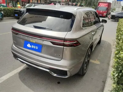 Geely Xingyue L 2021, 15600 км, за 81000 CNY