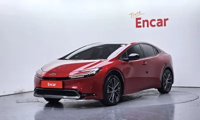 Toyota Prius · 2024 год