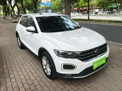 Volkswagen T-Roc 2021, 79800 км, за 61100 CNY