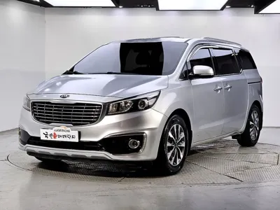 Kia Canival · 2015 год