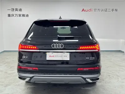 Audi Q7 2023, 41000 км, за 379799 CNY - фото 7