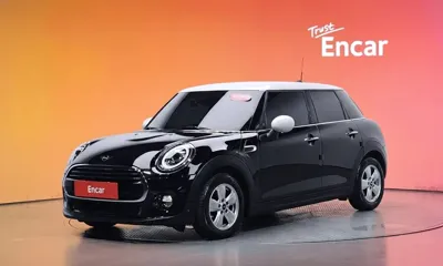 MINI Cooper · 2019 год