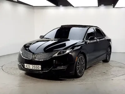 Lincoln MKZ · 2015 год