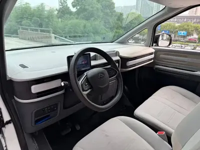 大通 V1 2024, 81000 км, за 68800 CNY - фото 4