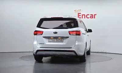 Kia Canival 2017, 199235 км, за 8900000 KRW