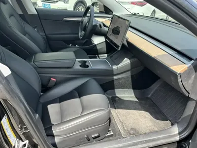 Tesla Model 3 2023, 36000 км, за 114200 CNY