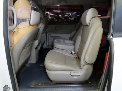 Kia Canival 2017, 183236 км, за 14000000 KRW - фото 10