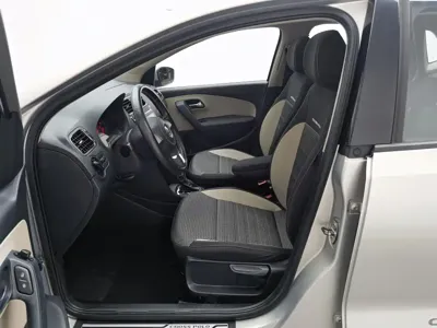 Volkswagen Polo 2013, 106900 км, за 20800 CNY - фото 10