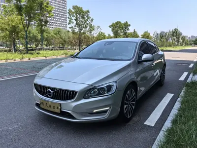 Volvo S60 2018, 86000 км, за 68500 CNY - фото 1