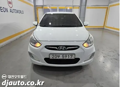 Hyundai Accent · 2011 год