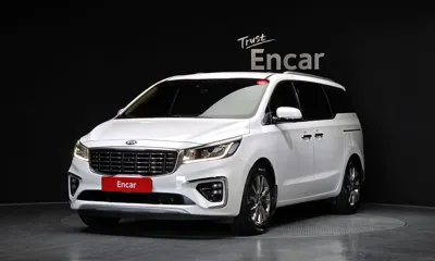 Kia Canival · 2019 год