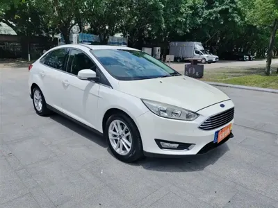 Ford Focus 2016, 120000 км, за 23800 CNY