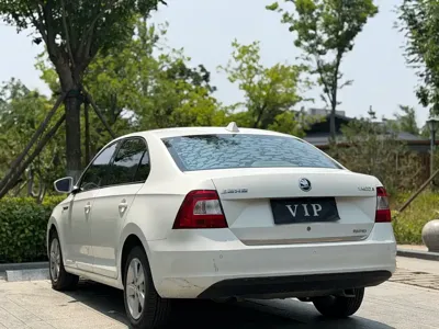 Skoda Rapid 2013, 120000 км, за 16800 CNY