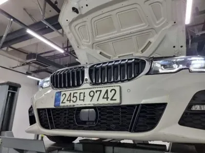 BMW 3-Series · 2021 год