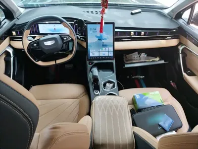 Geely Boyue L 2023, 38500 км, за 67200 CNY - фото 6