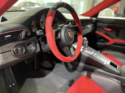 Porsche 911 2018, 6000 км, за 2488800 CNY - фото 17
