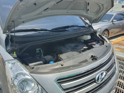 Hyundai Starex 2017, 95000 км, за 11990000 KRW