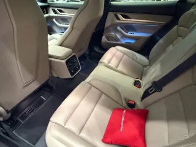 Porsche Taycan 2021, 42640 км, за 88000000 KRW - фото 9