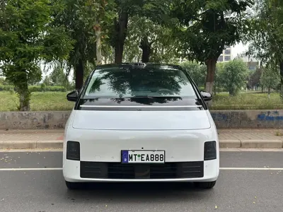 Li Auto Li MEGA 2025, 10000 км, за 396800 CNY - фото 2