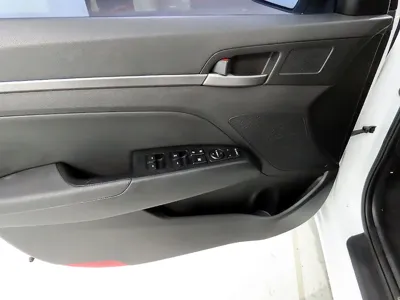 Hyundai Avante 2018, 127879 км, за 9200000 KRW - фото 14