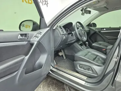 Volkswagen Tiguan 2014, 156165 км, за 6000000 KRW - фото 15