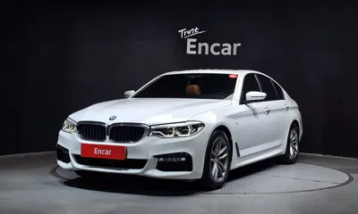 BMW 5-Series · 2017 год