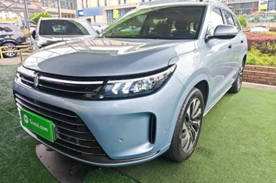 Hima AITO M7 · 2022 год