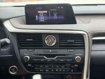 Lexus RX 2018, 78000 км, за 218800 CNY - фото 12
