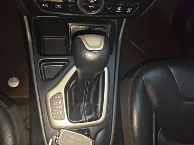 Jeep Cherokee 2018, 70200 км, за 41100 CNY - фото 14